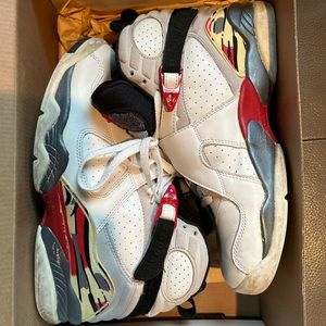 Used condition. Jordan 8 retro. 2013, bugs bunny.size 10.